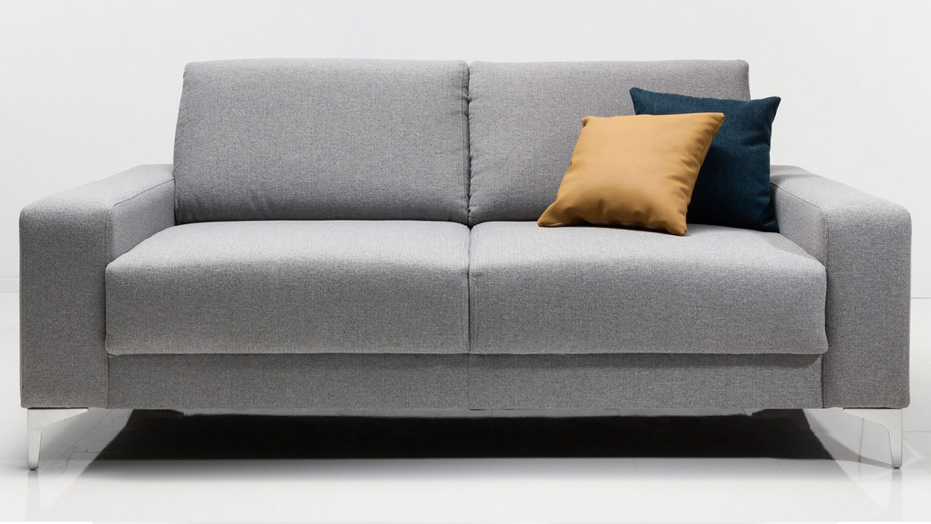 Kawoo 2 5 Sitzer Sofa Color 2 Bzw Polstermobel Hellgrauer Bezug Board 65 Chromfusse Breite Ca 196 Cm