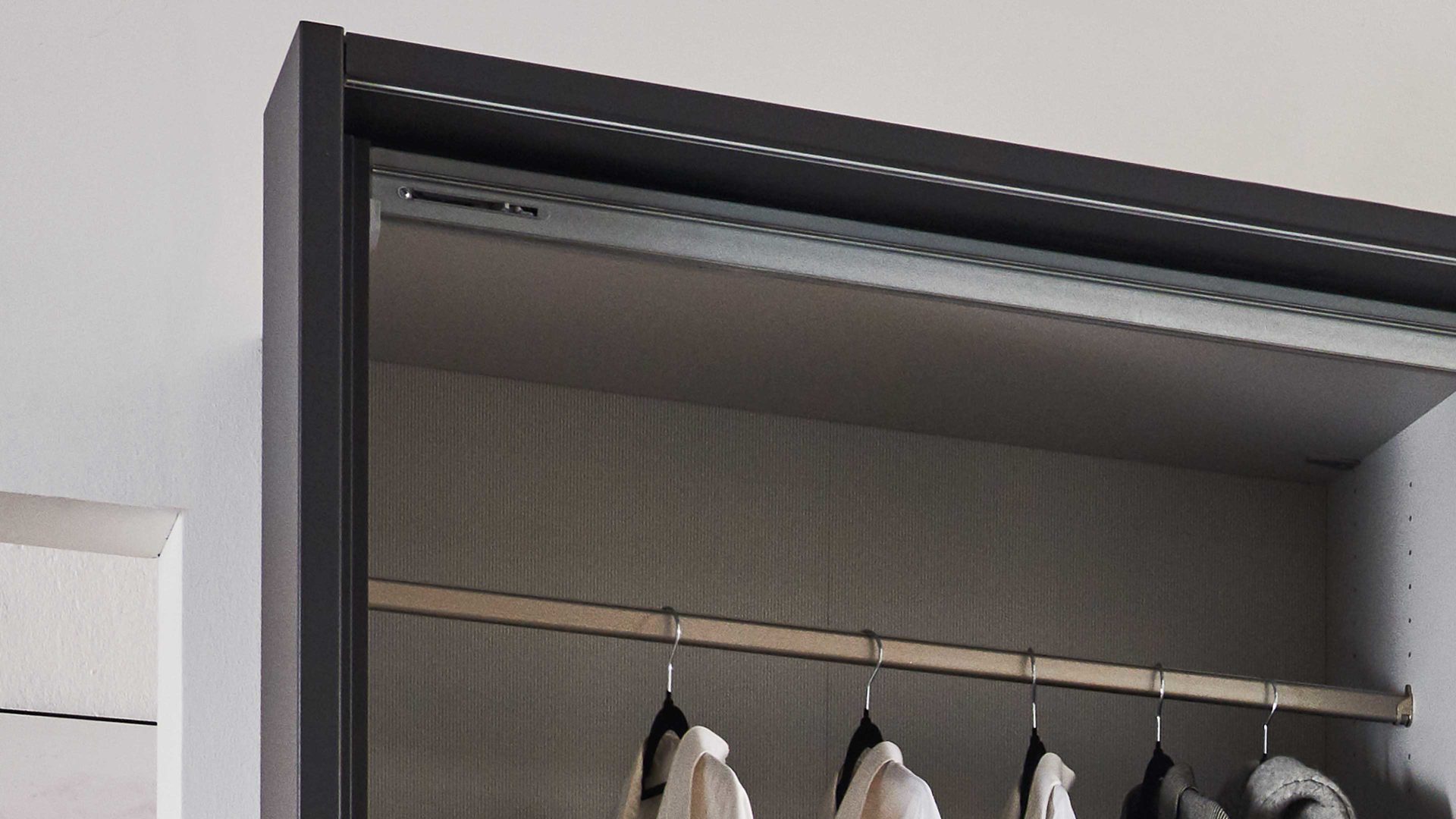 Passepartout Wiemann | oeseder aus Holz in Dunkelgrau WIEMANN Schlafzimmerserie Denver - Passepartout Graphit - Breite ca. 306 cm