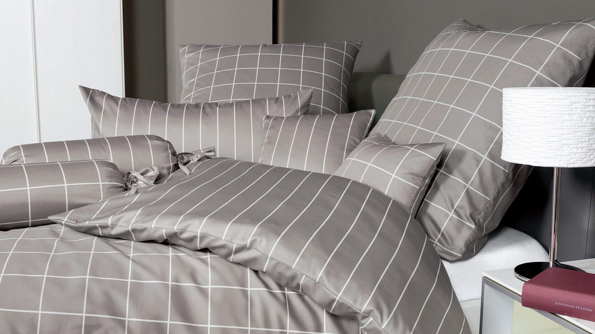 Bettwäsche-Set Janine® aus Naturfaser in Grau Janine Bettwäsche-Set Vulkan - ca. 155 x 220 cm