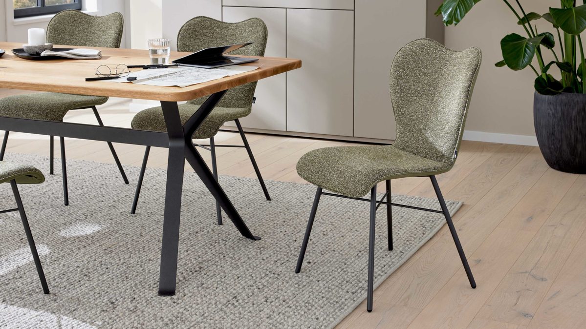 Vierfußstuhl Interliving aus Stoff in Grün Interliving Esszimmer Serie 5115 - Vierfußstuhl Aiko Four A12 jadefarbenes Leder LD7830 & moosfarbener Bezug Sneak 59, umbraugraues Metall