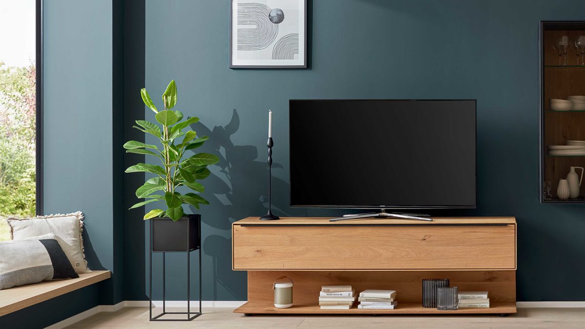 Lowboard Interliving aus Holz in Holzfarben Interliving Wohnzimmer Serie 2033 - Lowboard 126907 Asteiche - eine Klapptür, Länge ca. 182 cm