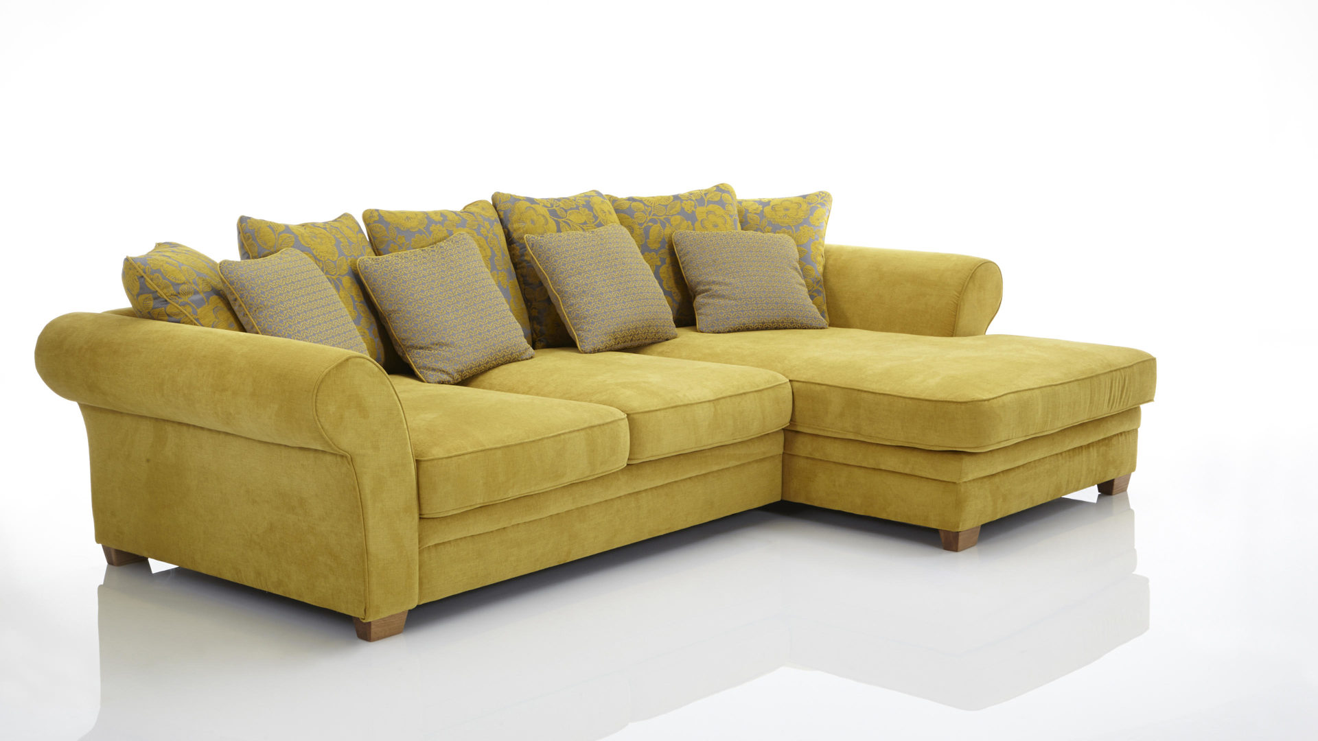 Ecksofa im Landhausstil als Polstermöbel mit Federkern ... Ecksofa im Landhausstil als Polstermöbel mit Federkern ...