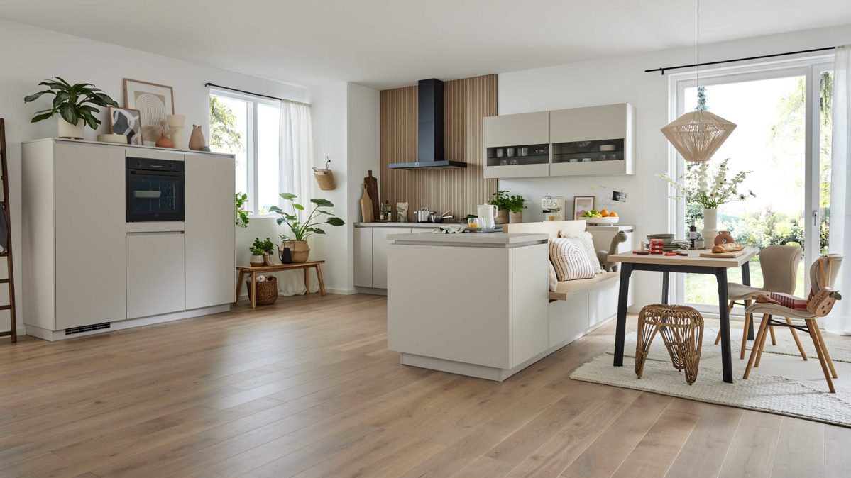 Einbauküche culineo® aus Holz in Beige Culineo® Einbauküche C945 mit beko Einbaugeräten Sand - Stellfläche ca. 377 x 300 cm