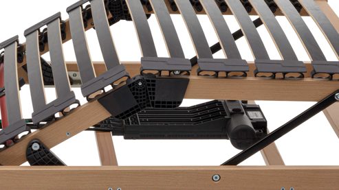 Lattenrost Interliving aus Holz in Holzfarben Interliving Lattenrost Serie 1952 - V6289 Smart zweifach motorisch mit Funk-Fernbedienung – Liegefläche ca. 90 x 200 cm