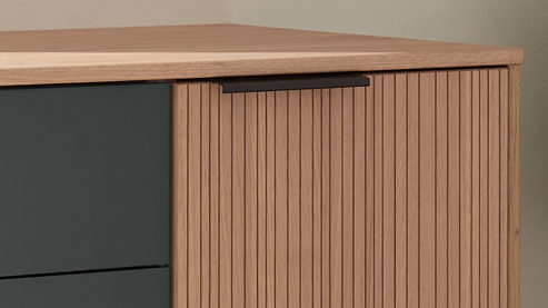 Kombikommode PARTNERRING COLLECTION aus Holz in Holzfarben PARTNERRING COLLECTION Schlafzimmerprogramm Valetta - Kombikommode Eiche Bianco & Graphit - zwei Türen, fünf Schubladen, Breite ca. 141 cm