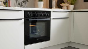 Einbauküche culineo® aus Holz in Weiß Culineo® Einbauküche C187 mit Einbaugeräten Weiß & Nussbaum Milano - Stellfläche ca. 335 x 305 cm