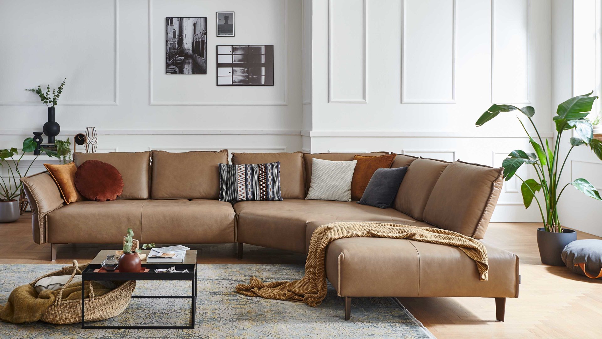 Ecksofa W.schillig i. i. aus Leder in Braun W.SCHILLIG Leder-Ecksofa Bonnie fangofarbenes Leder Z69-21 & bronzefarbene Metallfüße – Stellfläche ca. 340 x 272 cm