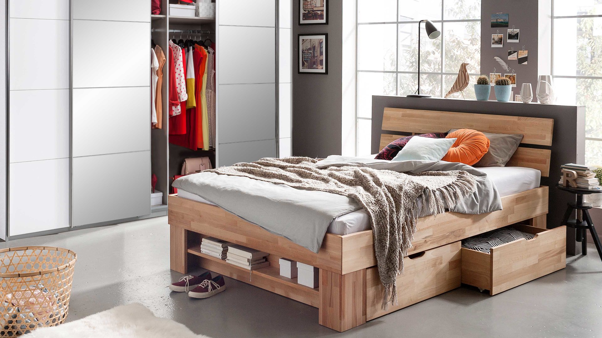 Doppelbett Elfo-möbel aus Holz in Holzfarben Bettgestell Sofie als Massivholzmöbel mit Wohlfühlkomfort natur geöltes Kernbuchenholz - Liegefläche ca. 180 x 200 cm