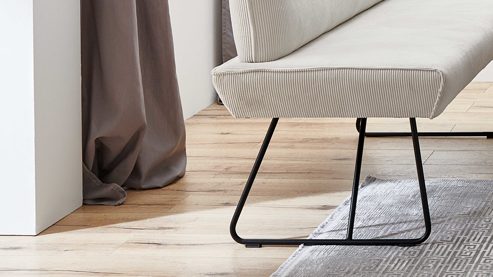 Eckbank PARTNERRING COLLECTION aus Stoff in Weiß PARTNERRING COLLECTION Serie Conny - Eckbank mit Federkernpolsterung cremeweißer Cord Rebel 897 & schwarzes Eisen - Stellfläche ca.  151 x 205 cm