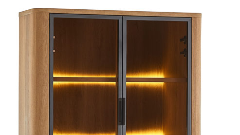 Vitrine WOODS & TRENDS aus Holz in Holzfarben WOODS & TRENDS Esszimmer Serie Zade - Vitrine mit Beleuchtung Eiche & Glas - drei Türen, zwei Schubladen, ca. 100 x 200 cm