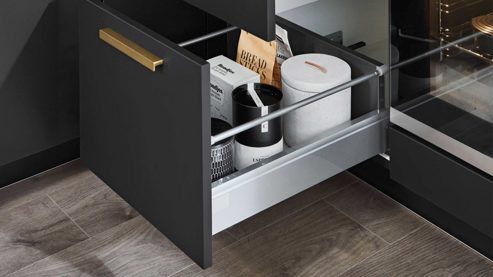 Einbauküche Nobilia® aus Holz in Schwarz nobilia® Einbauküche Easytouch mit privileg E-Geräte, z. B. Kühlschrank Grafitschwarz & Metal Oxid – Stellfläche ca. 277 x 217 cm