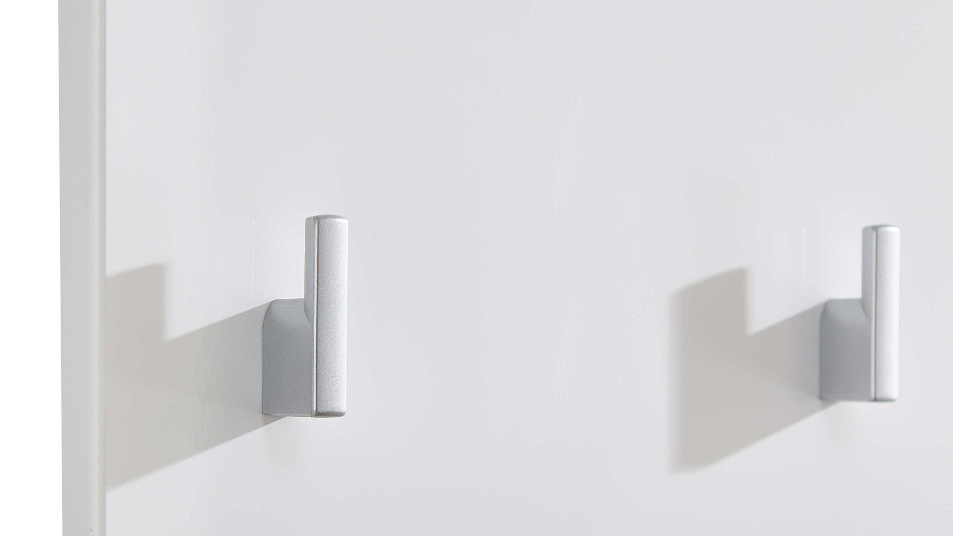 Wandgarderobe Germania aus Holz in Weiß Wandgarderobe Adana als Dielenmöbel weiße Hochglanzoberflächen - ca. 30 x 152 cm