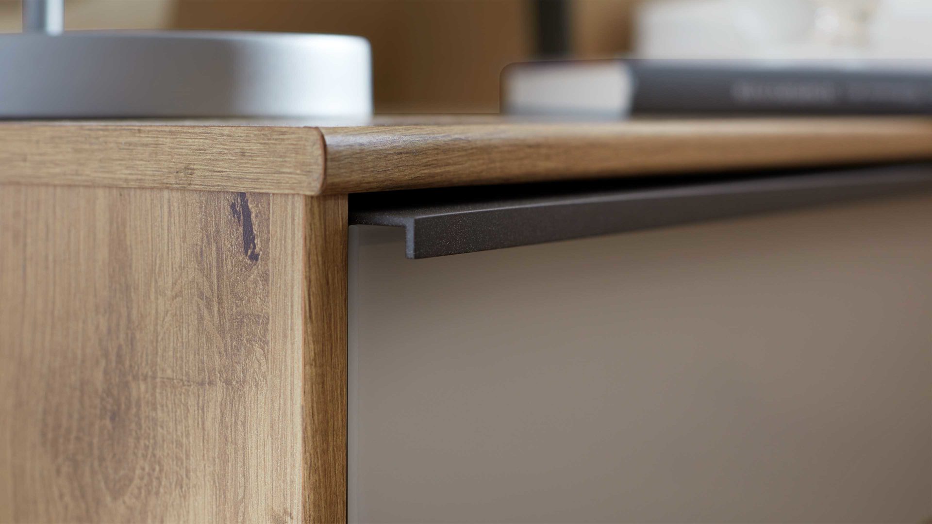 Nachtkommoden-Set Interliving aus Holz in Hellgrau Interliving Kleiderschrank Serie 1205 – Nachtkonsolen-Set Champagner & Eiche Bianco – zweiteilig