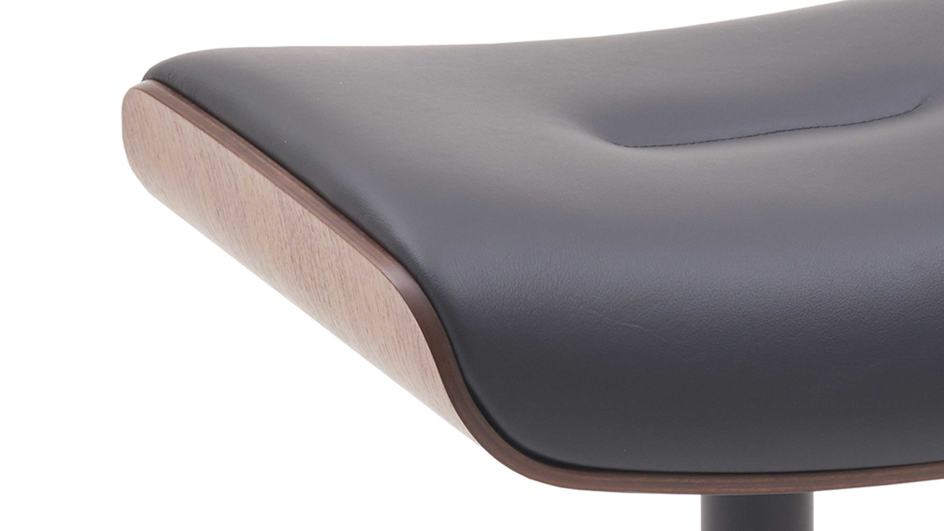 Polsterhocker Conform® aus Leder in Holzfarben CONFORM® Hocker Timeout mit Lederbezug Walnuss-Sitzschale, schwarzes Leder Memo & schwarzes Aluminiumgestell