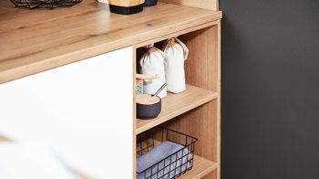 Einbauküche Interliving aus Holz in Weiß Interliving Küche Serie 3043 mit privileg Einbaugeräten Weiß & Vulkaneiche – Stellfläche ca. 365 x 258 cm