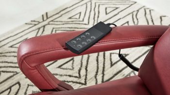 Relaxsessel Interliving aus Leder in Dunkelrot Interliving Sessel Serie 4541 – Relaxsessel F motorisch - barolofarbenes LongLife-Leder Rodeo & Sternfuß V4S