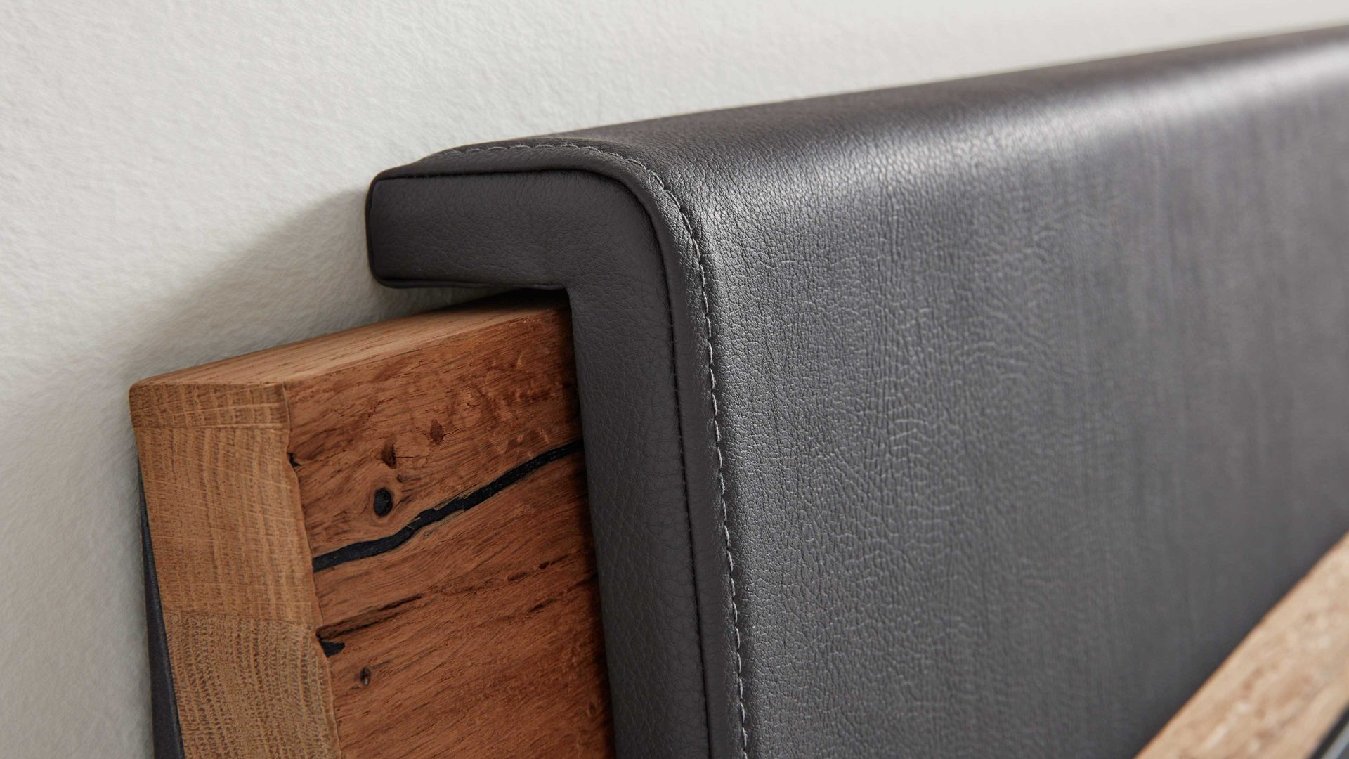 Kopfstütze Interliving aus Stoff in Dunkelgrau Interliving Schlafzimmer Serie 1025 – Kopfteilpolster-Set 530448 Länge ca. 72 cm - graphitfarbenes Kunstleder