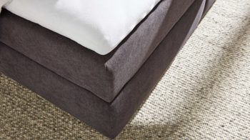 Boxspringbett Interliving aus Stoff in Dunkelgrau Interliving Bettsystem Serie 1414 - Boxspringbett Variante 1 dunkelgrauer Stoffbezug ENF 09 - Liegefläche ca. 180 x 200 cm