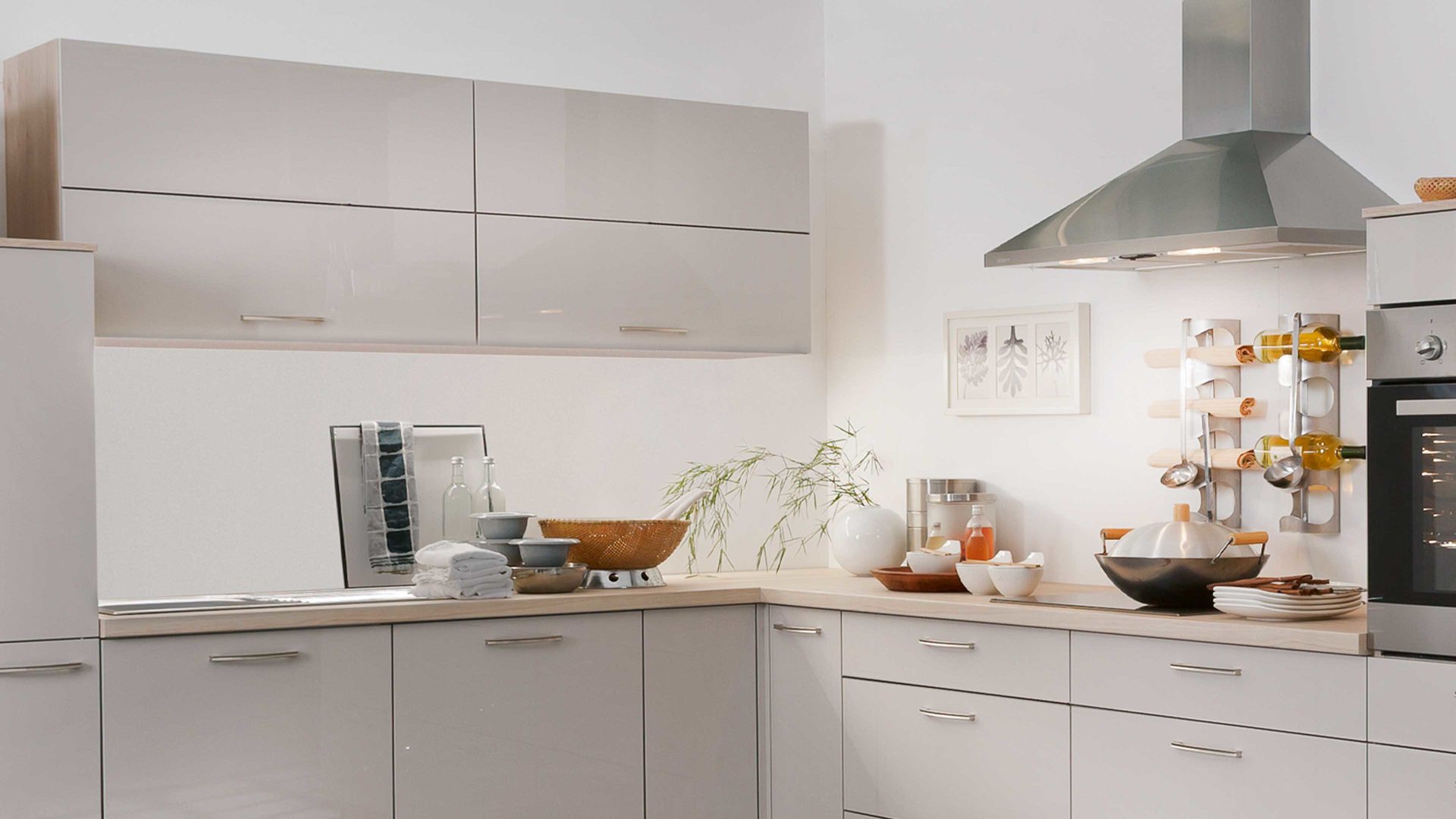 Einbauküche Express küchen aus Holz in Beige EXPRESS KÜCHEN Einbauküche Star mit Einbaugeräten Crema & Wildeiche - Stellfläche ca. 310 x 300 cm