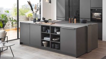 Einbauküche Nobilia® aus Holz in Dunkelgrau nobilia® Einbauküche Laser mit PROGRESS Elektrogeräten Vulkangrau & Schwarzglas - zweizeilig