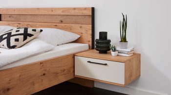 Nachtkommode Interliving aus Holz in Beige Interliving Schlafzimmer Serie 1024 – Nachtkonsole eine Schublade, Sand & Balkeneiche - Breite ca. 60 cm