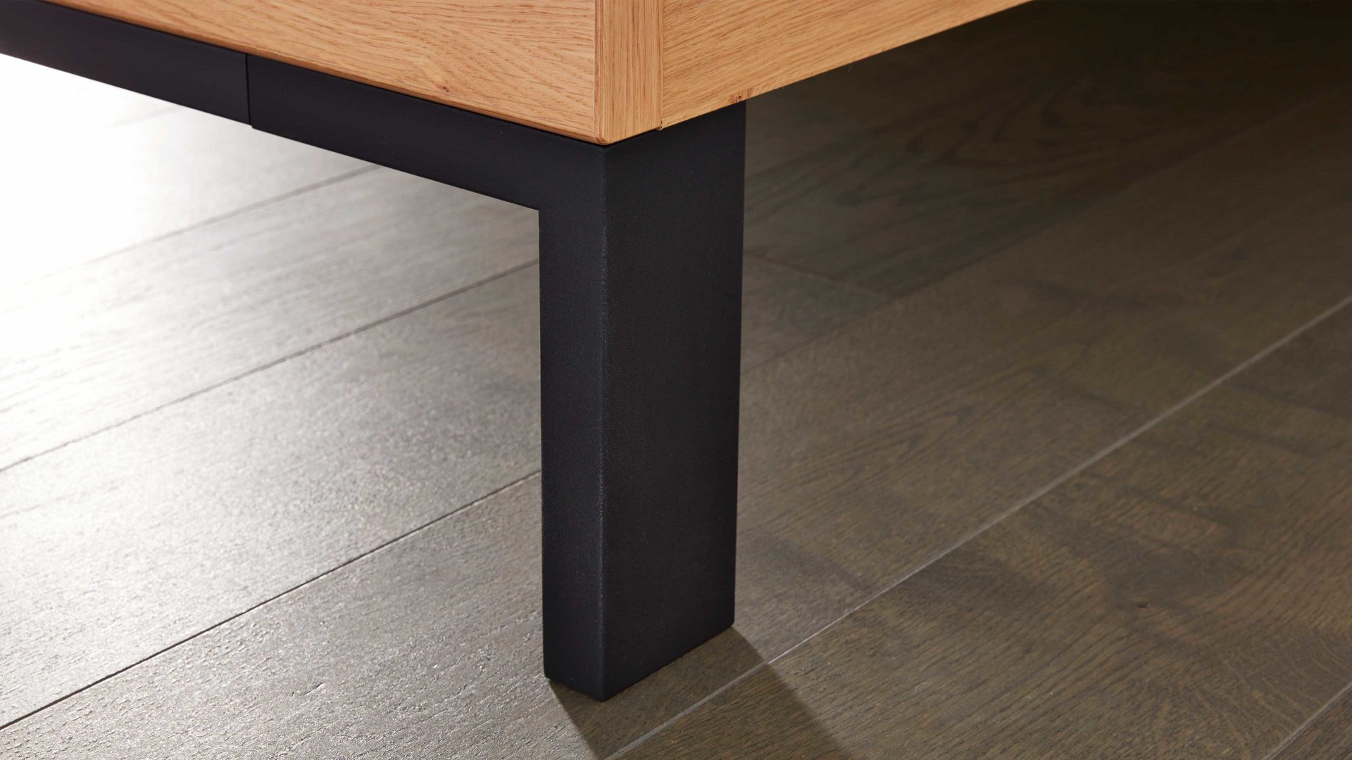 Bettgestell Interliving aus Holz in Holzfarben Interliving Schlafzimmer Serie 1024 – Bettgestell 86438 Winkelfüße, Liegefläche ca. 180 x 200 cm - Balkeneiche