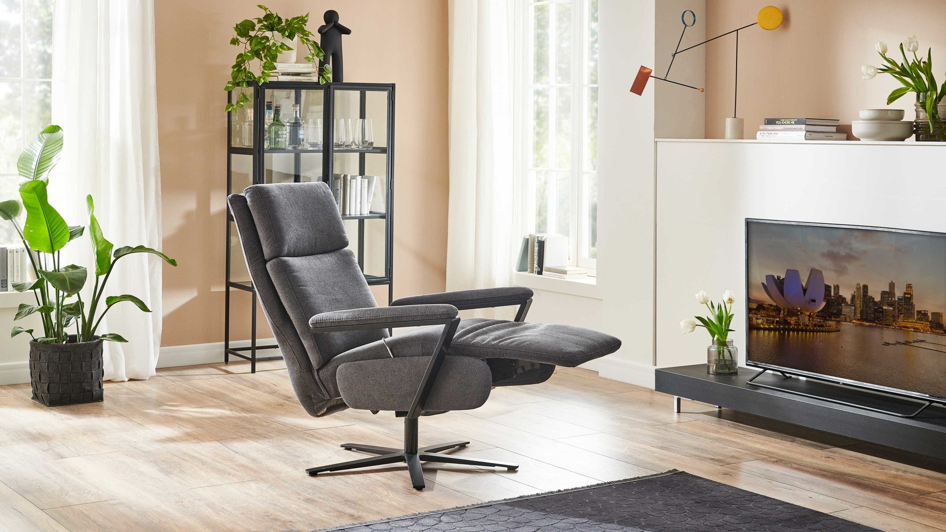 Relaxsessel OrthoSedis aus Stoff in Anthrazit Polsterprogramm OrthoSedis 4.0 - Relaxsessel L3 anthrazitfarbener Stoffbezug Sofia clean & schwarzer Sternfuß