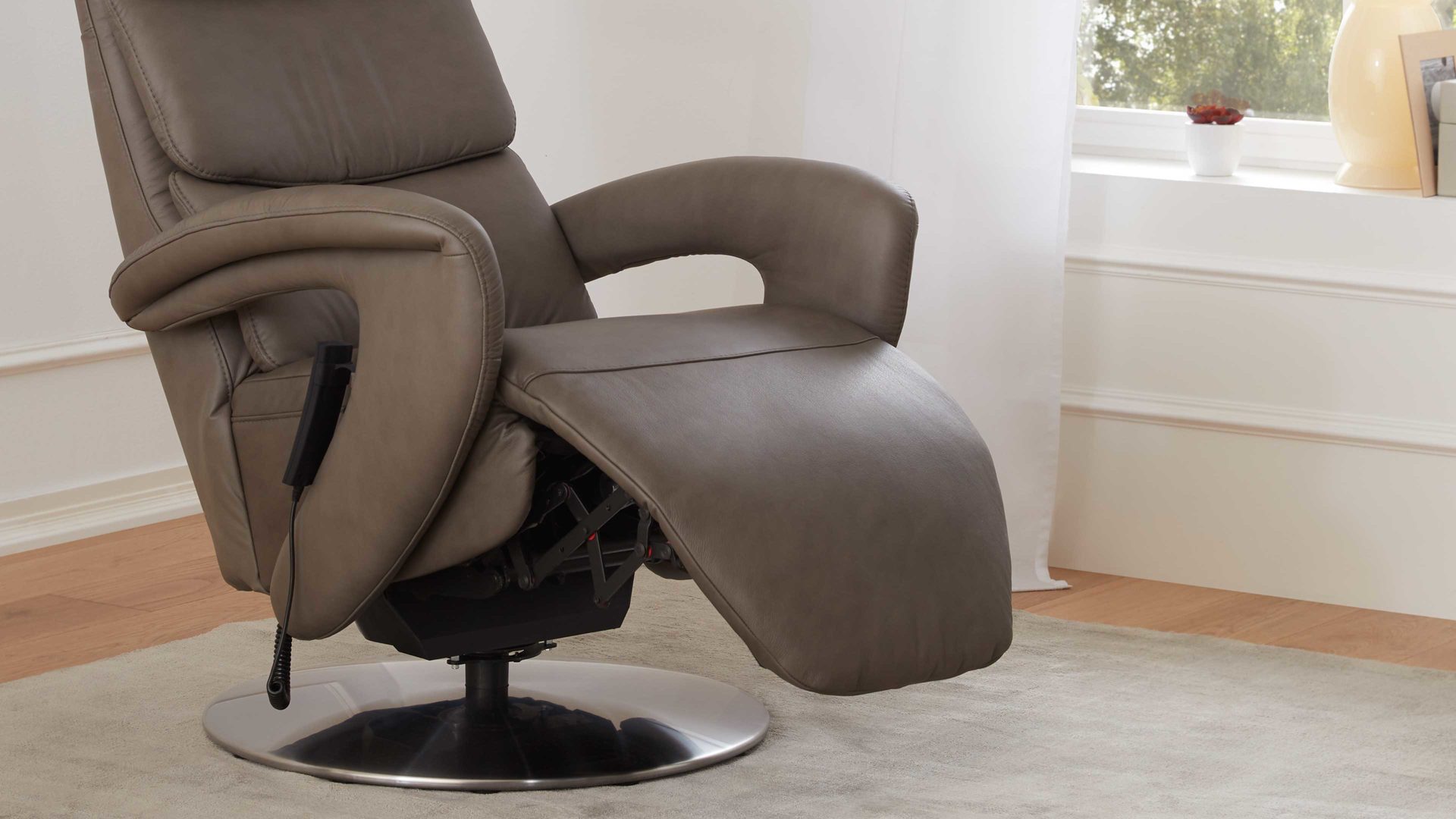 Relaxsessel comfortmaster besser sitzen, liegen, leben aus Leder in Dunkelgrau Comfortmaster CM-HU1060 – Relaxsessel B graues Leder Torro & Drehteller V6