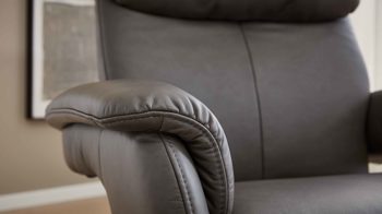 Relaxsessel comfortmaster besser sitzen, liegen, leben aus Leder in Grau Comfortmaster 7444 - Relaxsessel bzw. Polstermöbel 26X granitfarbenes LongLife-Leder LG 24 & edelstahlfarbener Tellerfuß