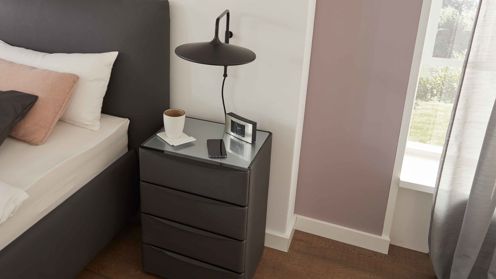 Nachtkommode comfortmaster besser sitzen, liegen, leben aus Stoff in Grau Comfortmaster OC-PB21005 - Nachtkommode 64 graues Kunstleder Santiago 472000 – vier Schubladen