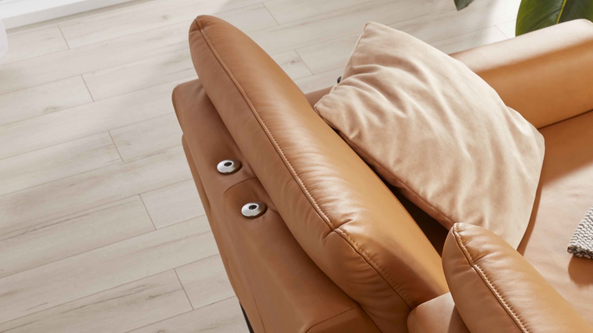 Kopfstütze modulmaster aus Leder in Orange Modulmaster MM-PN1126 - Premiumkopfstütze PKSG kurkumafarbenes Leder Torro - ca. 60 x 28 cm