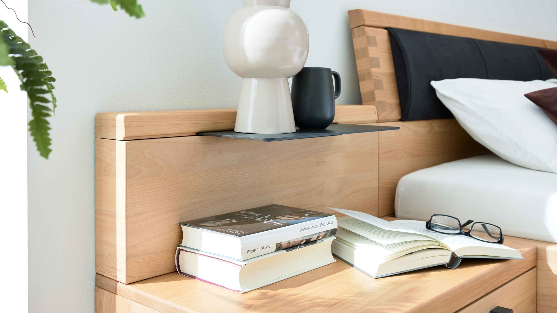 Paneel Interliving aus Holz in Holzfarben Interliving Schlafzimmer Serie 1028 – Paneelaufsatz-Set Erle - zweiteilig