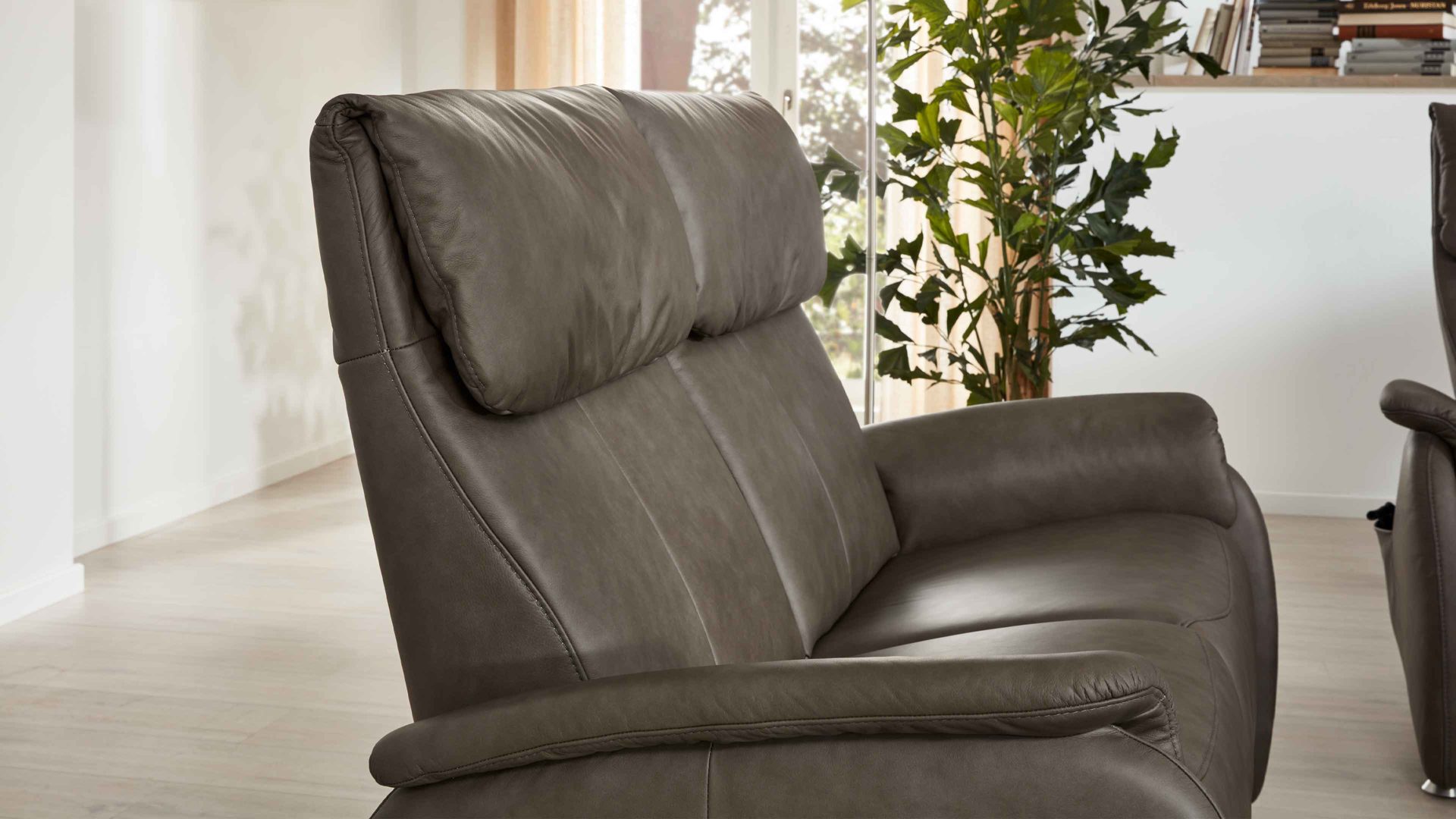 Dreisitzer comfortmaster besser sitzen, liegen, leben aus Leder in Dunkelbraun Comfortmaster Dreisitzer 4898 canyonfarbenes LongLife-Leder LG18 - Breite ca. 205 cm