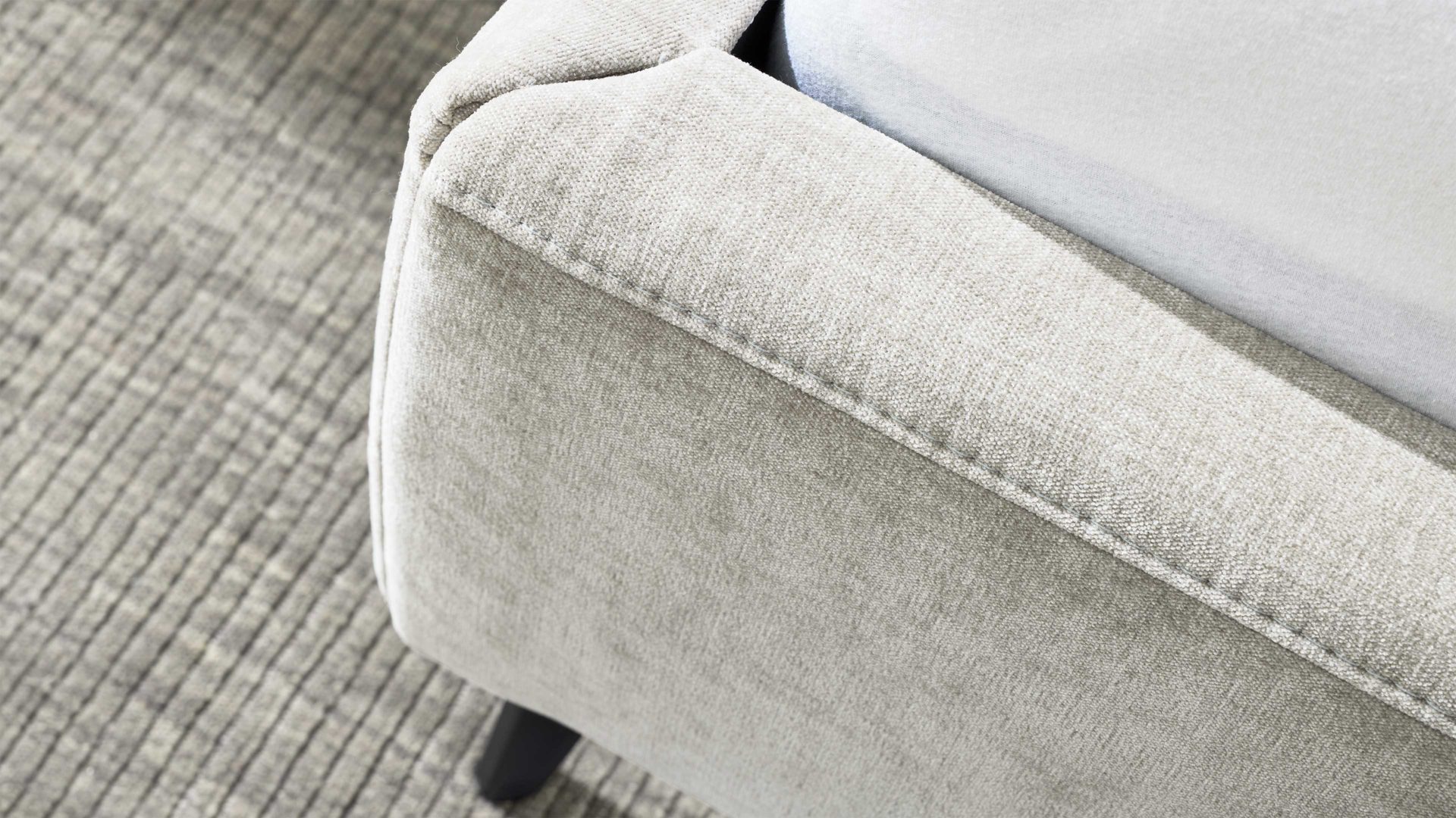 Bettgestell Interliving aus Stoff in Hellgrau Interliving Bettensystem Serie 1416 - Polsterbettgestell silberfarbener Bezug Balu 331002 - Liegefläche ca. 180 x 200 cm