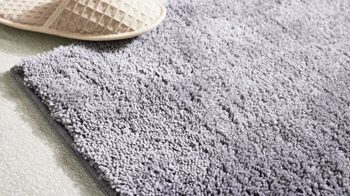 Badematte / Badeteppich Interliving aus Kunstfaser in Hellgrau Interliving Badteppich Serie 9112 Silber - ca. 50 x 60 cm