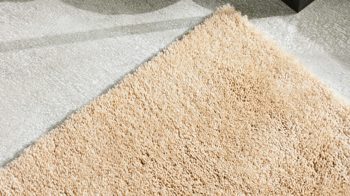 Badematte / Badeteppich Interliving aus Kunstfaser in Beige Interliving Badteppich Serie 9112 Beige - ca. 65 x 115 cm