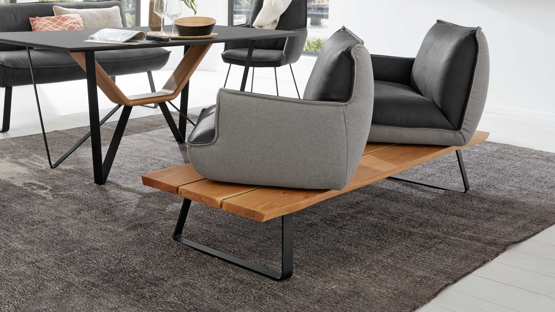 Polsterbank Koinor aus Leder in Dunkelgrau KOINOR 2-Sitzer-Element Kleo dunkles Leder India omega & Lodenbezug 27, Wildeiche natur – Breite ca. 190 cm