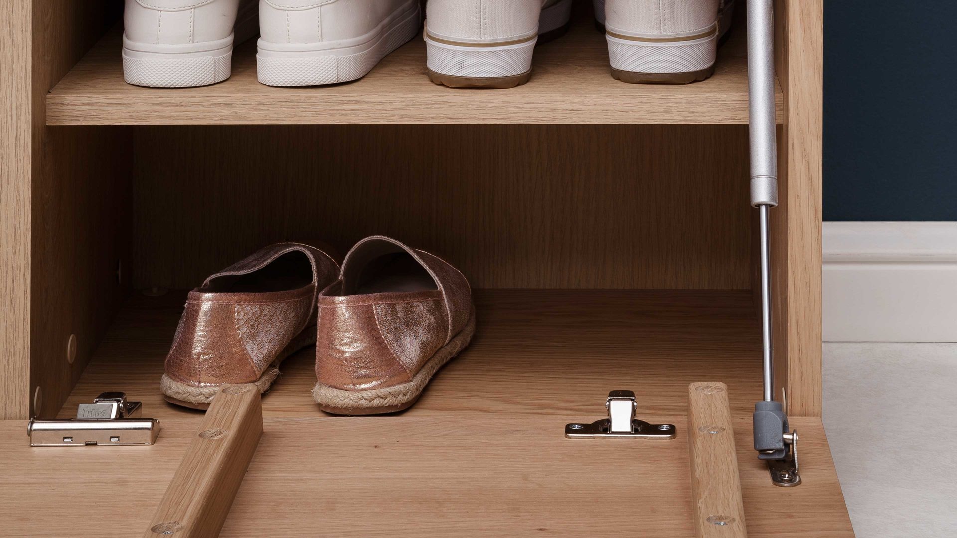 Garderoben-Set Mca furniture aus Holz in Holzfarben Garderobenprogramm Barcelona - Kombination 2 geölte Wildeiche – vierteilig, Breite ca. 155 cm