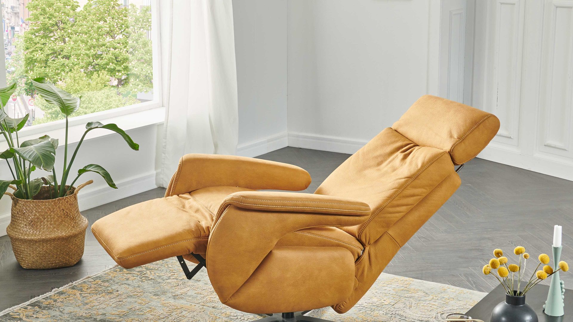 Relaxsessel Steinpol polsteria aus Leder in Gelb Polsterprogramm Relaxa 6.0 Plus PSG XC - Relaxsessel senffarbenes Leder Punch & mattschwarzer Sternfuß