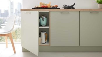 Einbauküche culineo® aus Holz in Hellgrün Culineo® Einbauküche C357 mit beko Einbaugeräten Jade & Eiche San Remo - Stellfläche ca. 305 x 310 cm