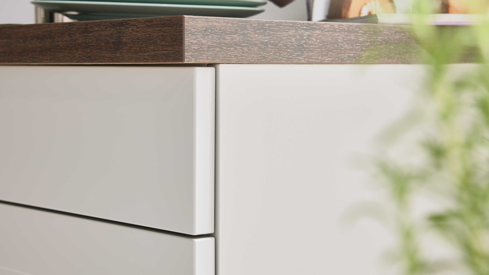 Einbauküche culineo® aus Holz in Hellgrau Culineo® Einbauküche C684 mit gorenje  Einbaugeräten Steingrau - Stellfläche ca. 420 x 335 cm