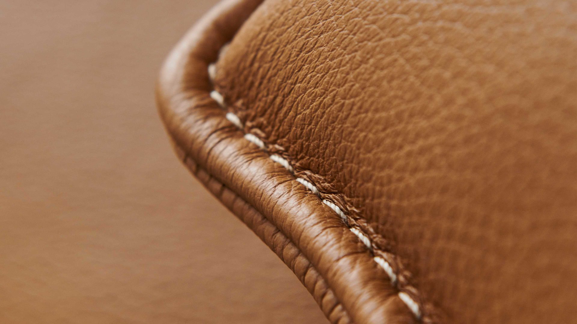 2,5-Sitzer Koinor aus Leder in Hellbraun KOINOR Polstermöbel Serie Caio - 2,5-Sitzer ockerfarbenes Leder Bonita - Länge ca. 234 cm