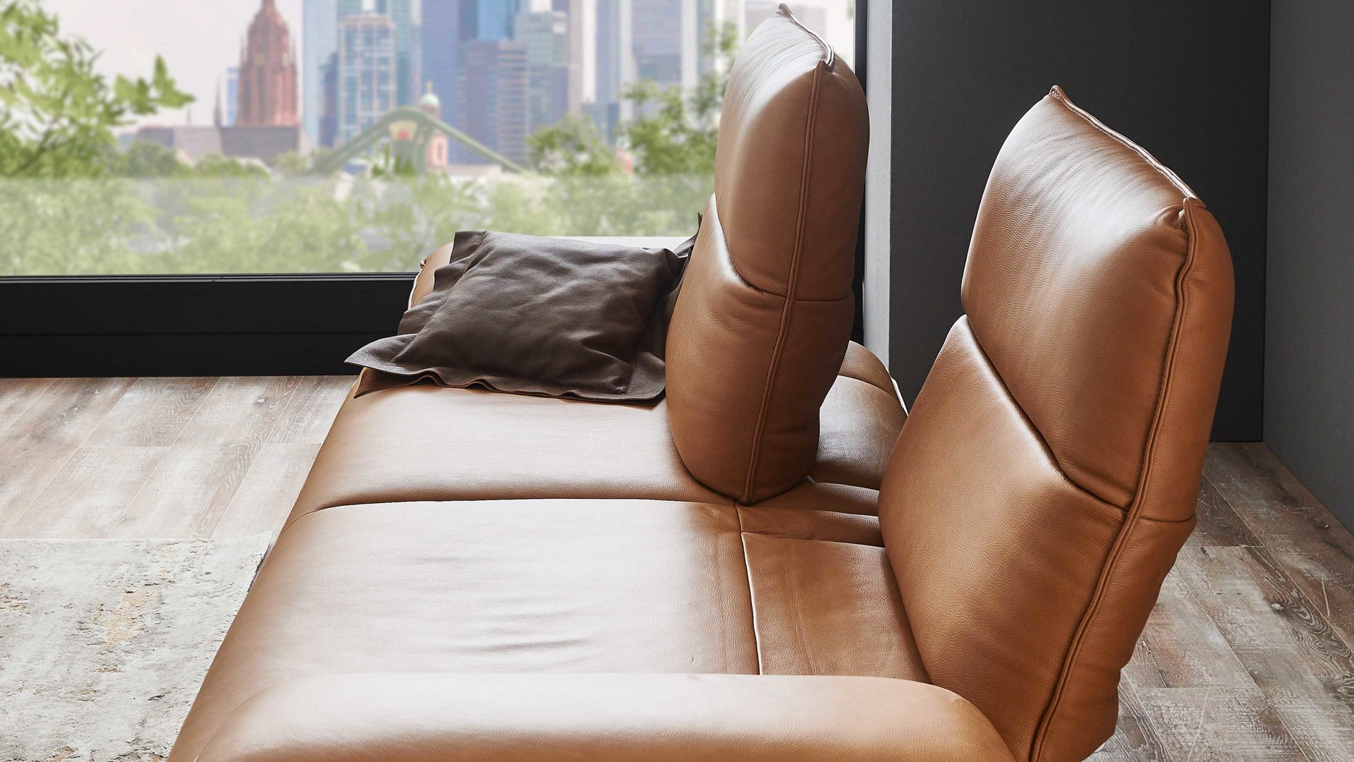 2,5-Sitzer Koinor aus Leder in Hellbraun KOINOR Polstermöbel Serie Caio - 2,5-Sitzer ockerfarbenes Leder Bonita - Länge ca. 234 cm