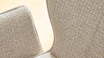 Tischgruppe Interliving aus Holz in Holzfarben Interliving Esszimmer Serie 5115 - Essgruppe mit heller Polsterung beiger Webstoff Shout 05, mandelfarbener Bezug Gaucho 02, anthrazitfarbenes Metall & astige Eiche