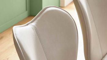 Tischgruppe Interliving aus Holz in Holzfarben Interliving Esszimmer Serie 5115 - Essgruppe mit heller Polsterung beiger Webstoff Shout 05, mandelfarbener Bezug Gaucho 02, anthrazitfarbenes Metall & astige Eiche