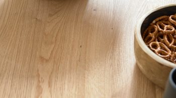 Esstisch Interliving aus Holz in Holzfarben Interliving Esszimmer Serie 5115 - Esstisch astige Eiche & anthrazitfarbenes Metall - ca. 180 x 100 cm