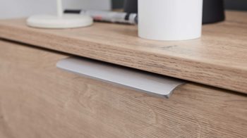 Schuhschrank Interliving aus Holz in Weiß Interliving Garderobe Serie 6012 - Schuhschrank weißer Mattlack & Steineiche - eine Schublade, zwei Klappen, Breite ca. 120 cm