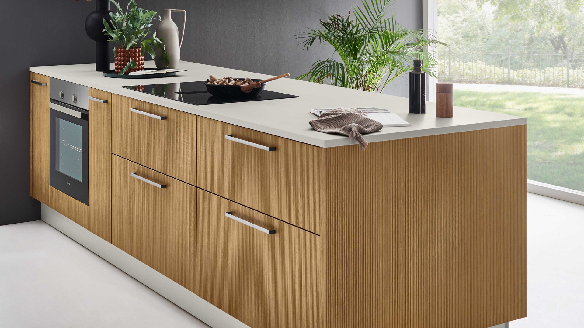 Einbauküche Nolte® küchen aus Holz in Holzfarben nolte® Einbauküche Artline mit Constructa-Einbaugeräten Stripe Wood Crema & Platingrau - zweizeilig