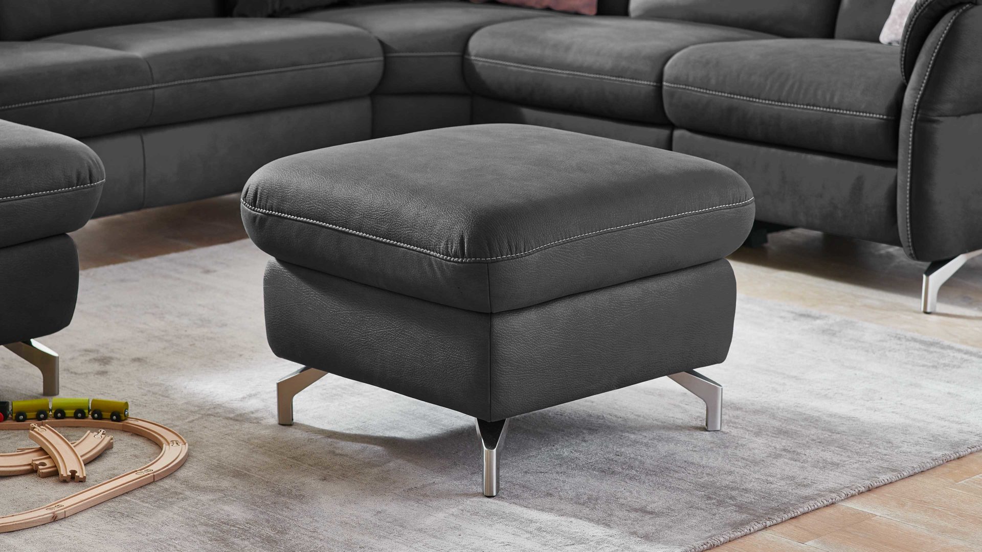 Polsterhocker Steinpol polsteria aus Stoff in Dunkelgrau Polstermöbel Serie Senturo System - Polsterhocker dunkgelgraue Mikrofaser Atlantic - ca. 65 x 65 cm