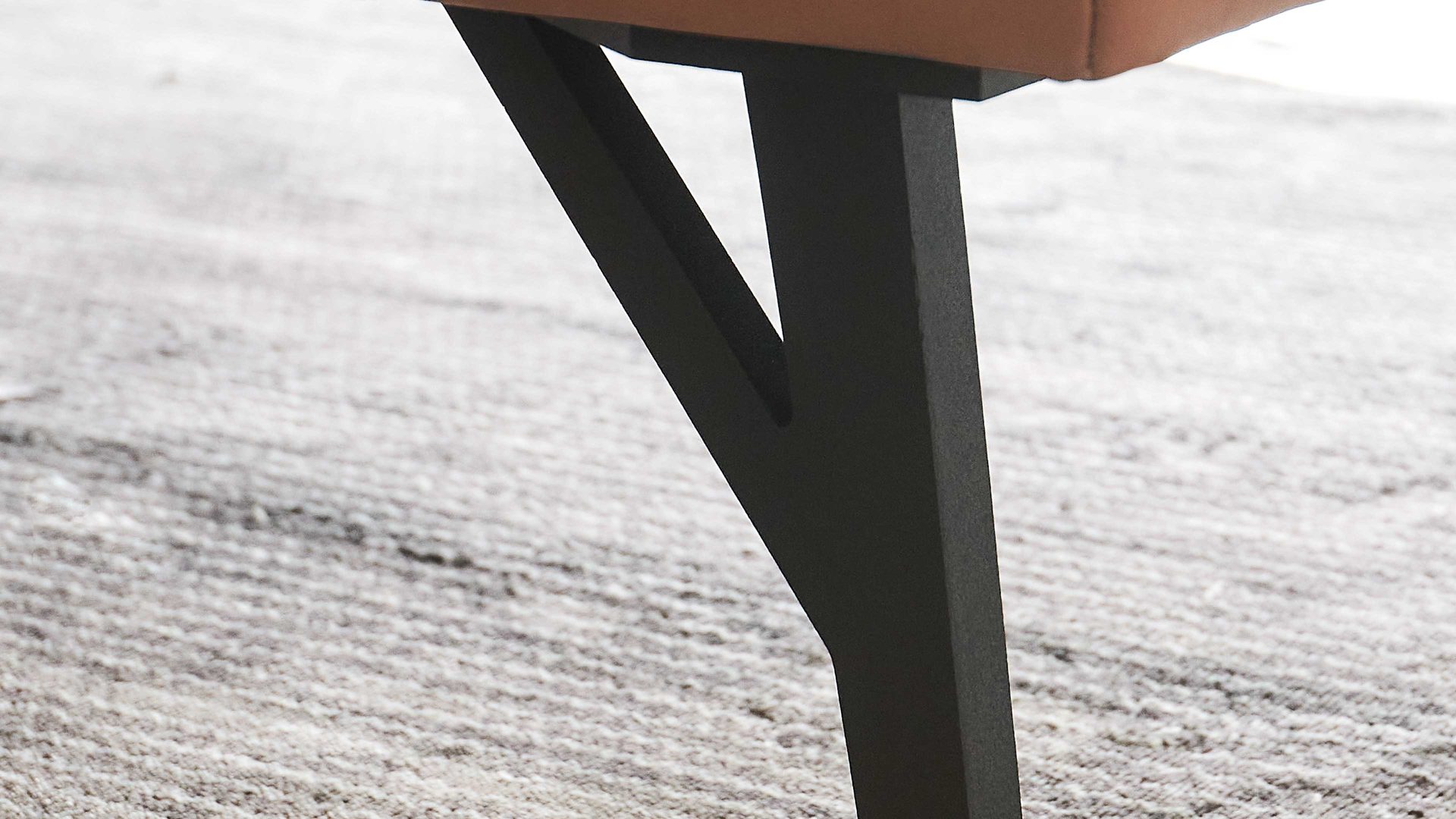 Ecksofa Himolla aus Leder in Orange himolla Polsterprogramm 1385-Promotion - Ecksofa mit motorischer Funktion brandyfarbenes LongLife-Leder LG24 & anthrazitfarbene Metallfüße - Stellfläche ca. 304 x 175 cm